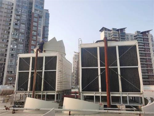 中央空調(diào)冷卻塔噪聲來源及降噪治理方法,中央空調(diào)冷卻塔圖片