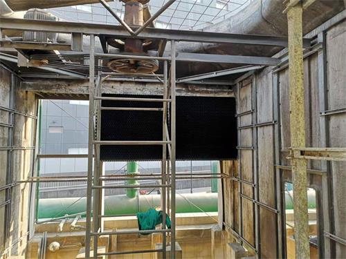 <a href=http://www.haoruidoor.com/peijian/fan/ target=_blank class=infotextkey>冷卻塔風機</a>